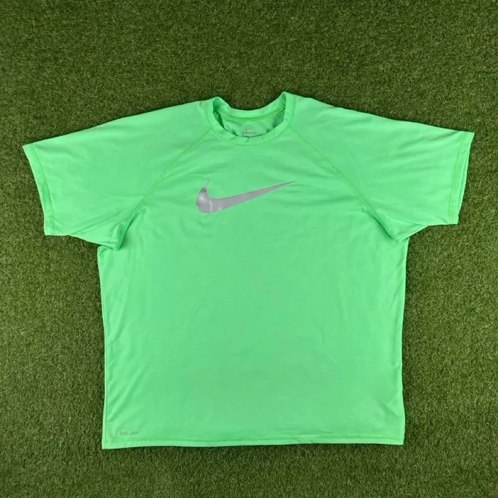 Nike Men's Green T-shirt